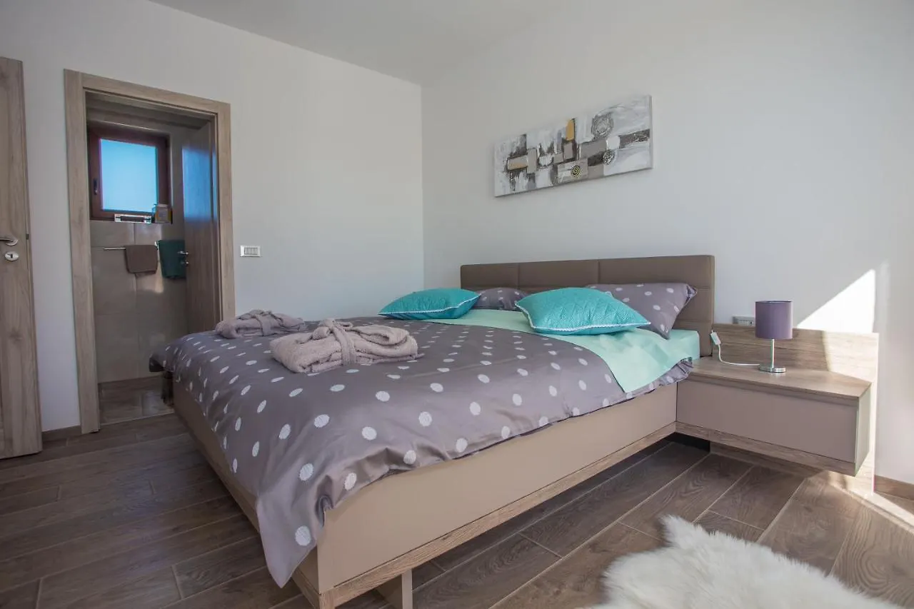 Villa Tiffany With Private Pool And Garden Porec Croatia