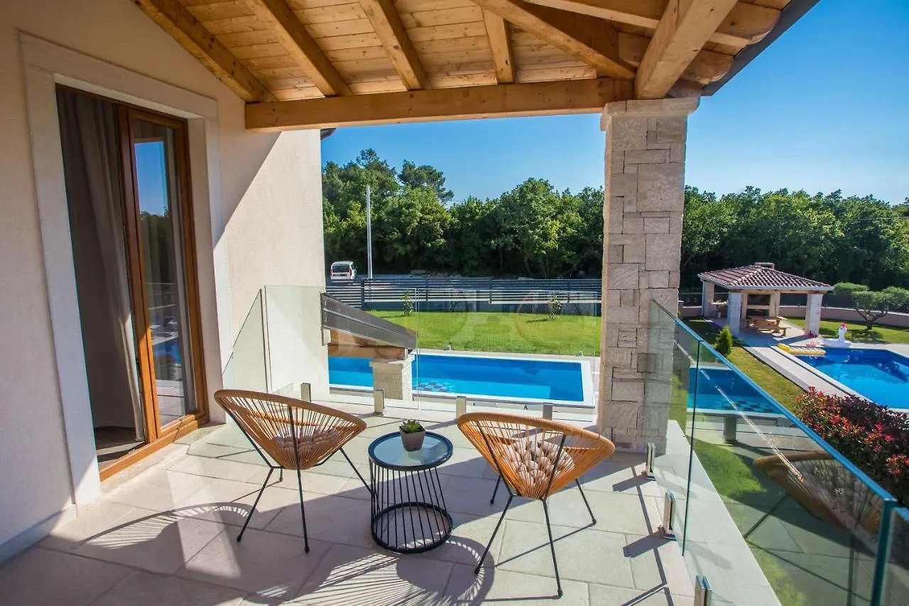 Villa Tiffany With Private Pool And Garden Porec