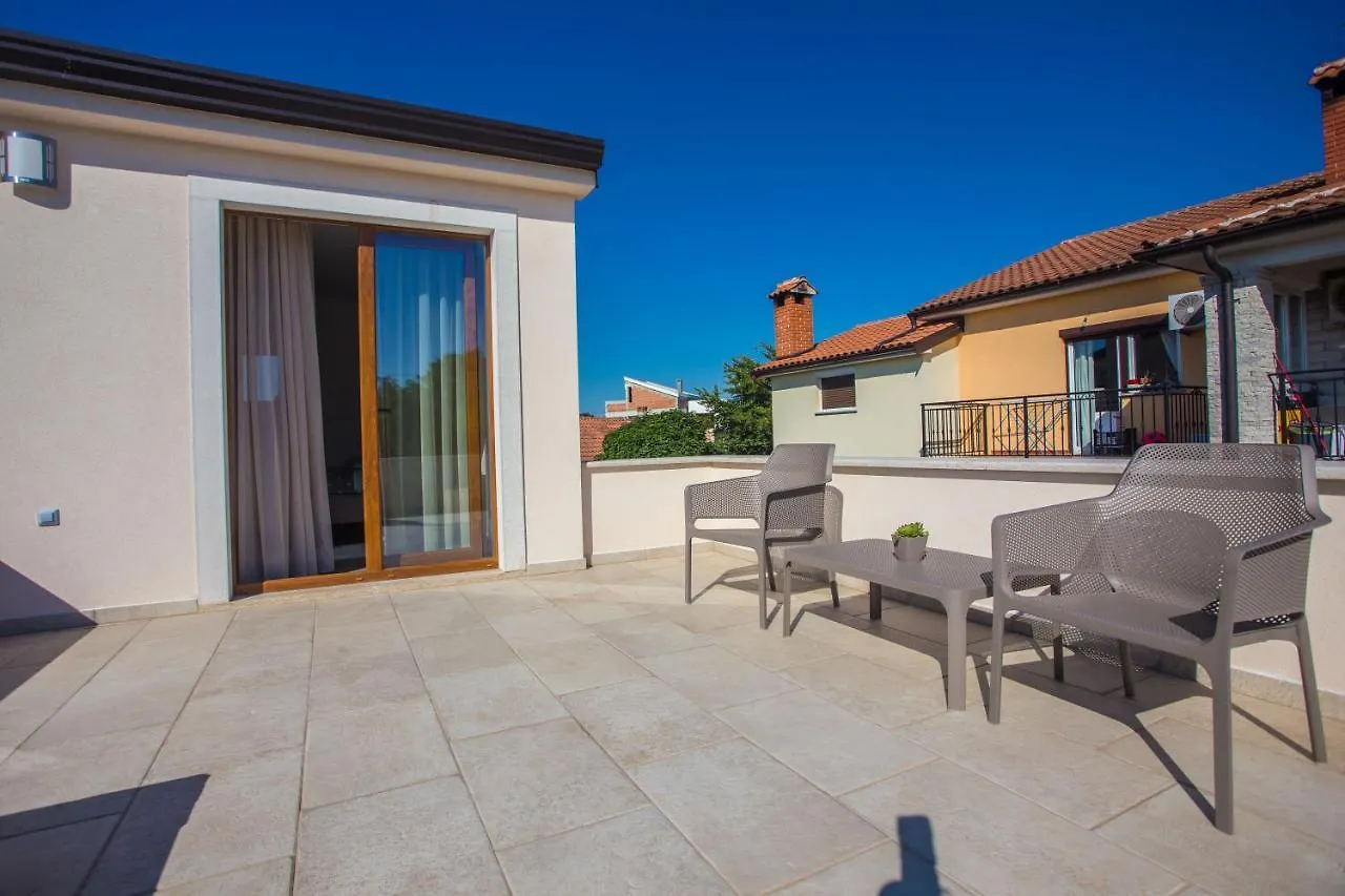 Villa Tiffany With Private Pool And Garden Porec Croatia