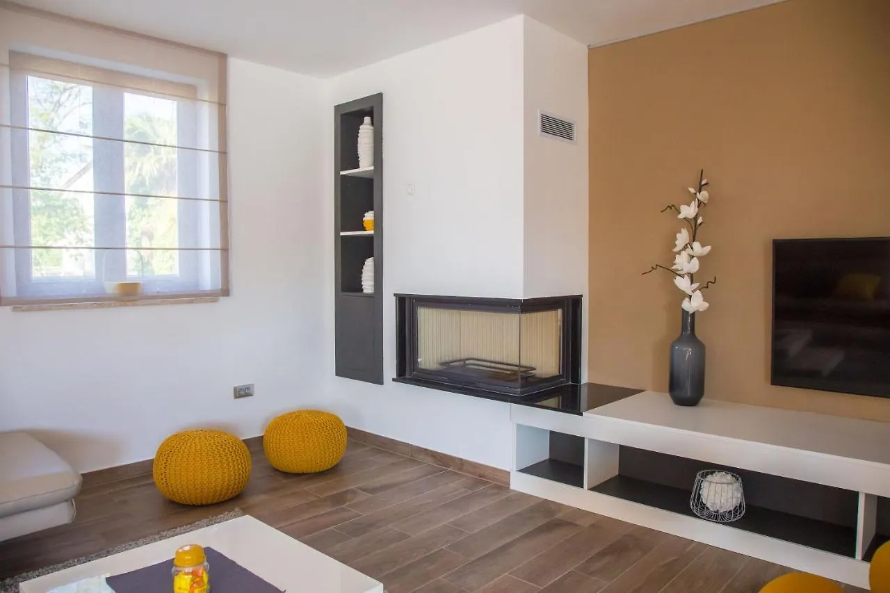 Villa Tiffany With Private Pool And Garden Porec